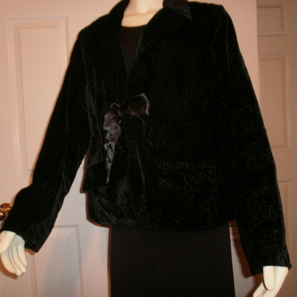 OLD NAVY XL BLACK Embroidery Velour Hoilday JACKET
